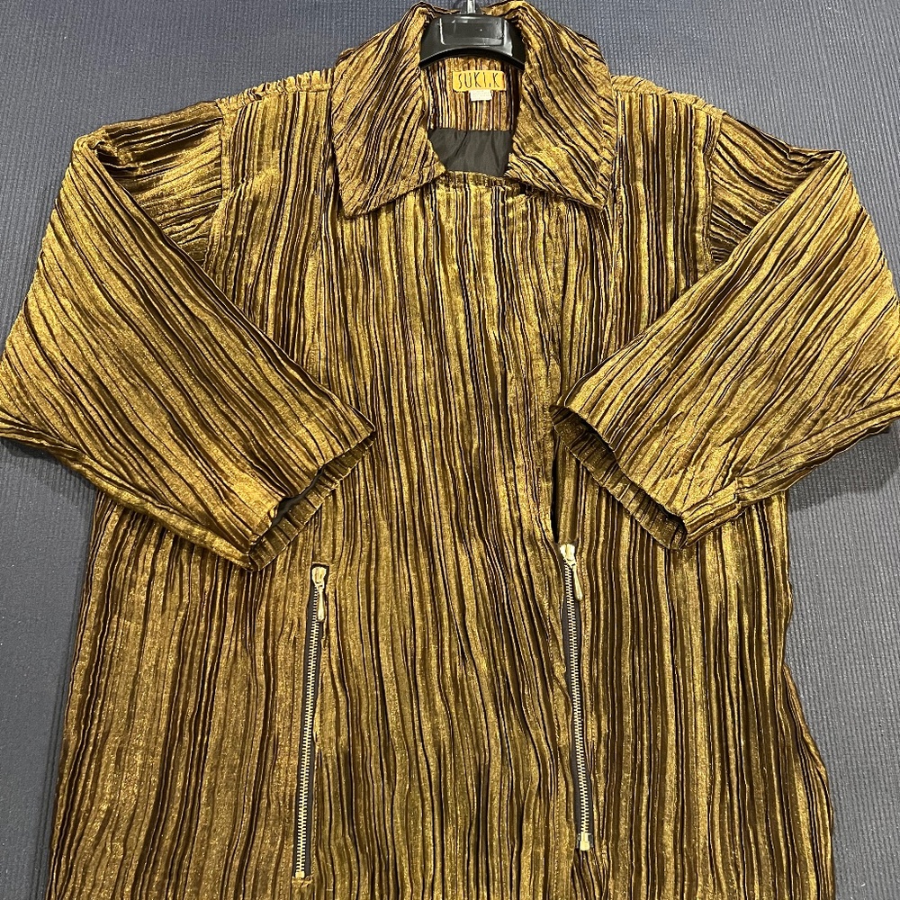 PLEATED BRONZE METALLIC OVERSIZED DRESS JACKET